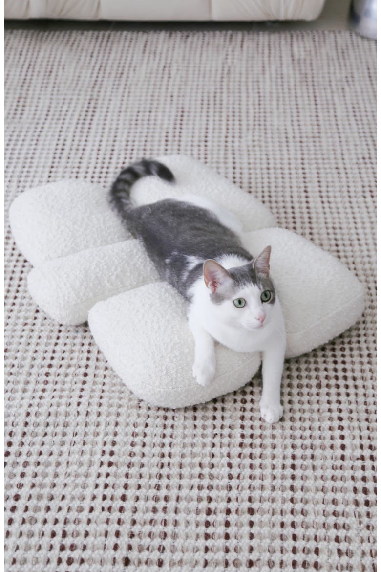 Bouclé Pebble Cat Bed, Alternate, color, WHITE