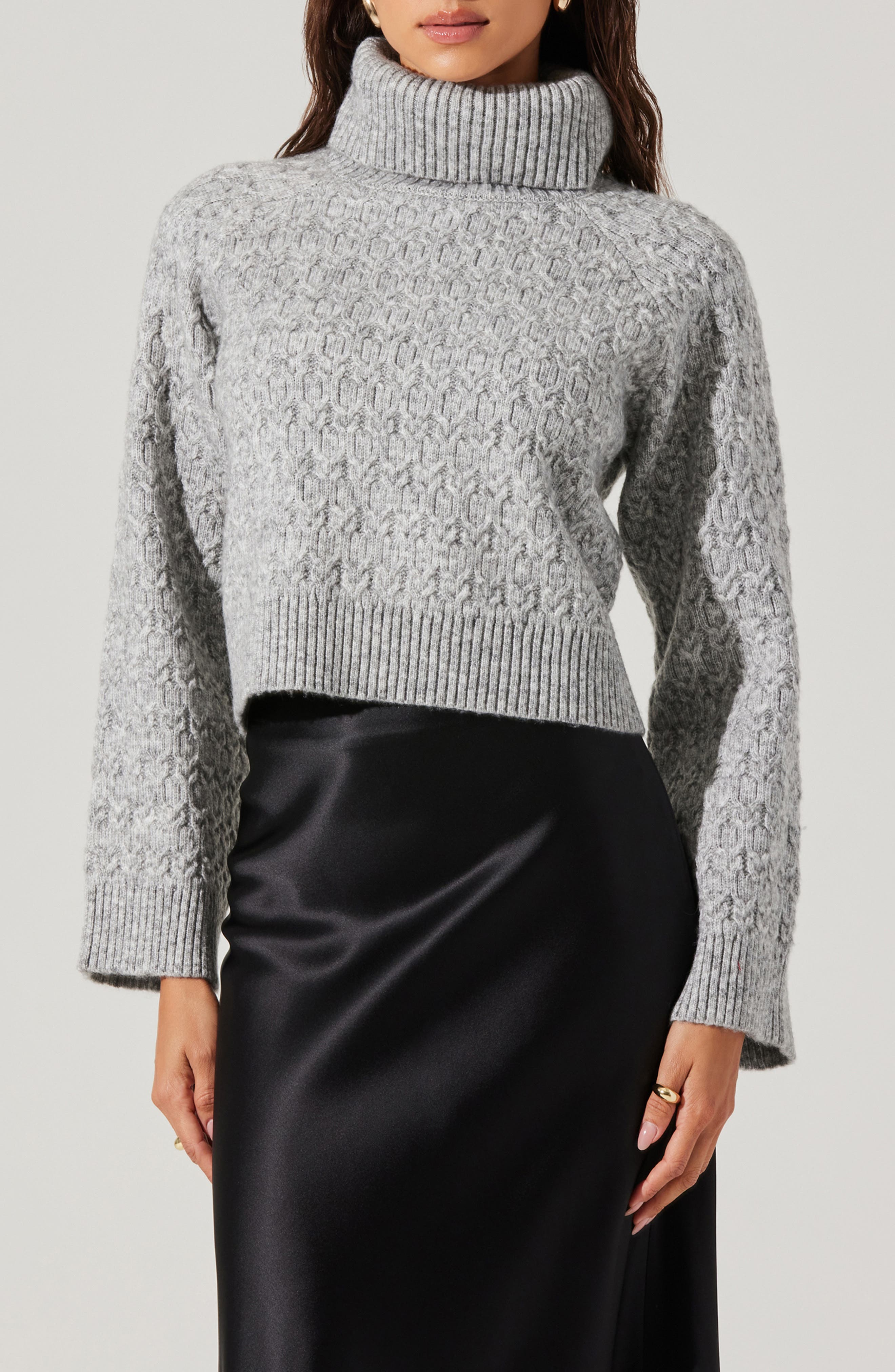 ASTR the Label Textured Stitch Crop Turtleneck Sweater