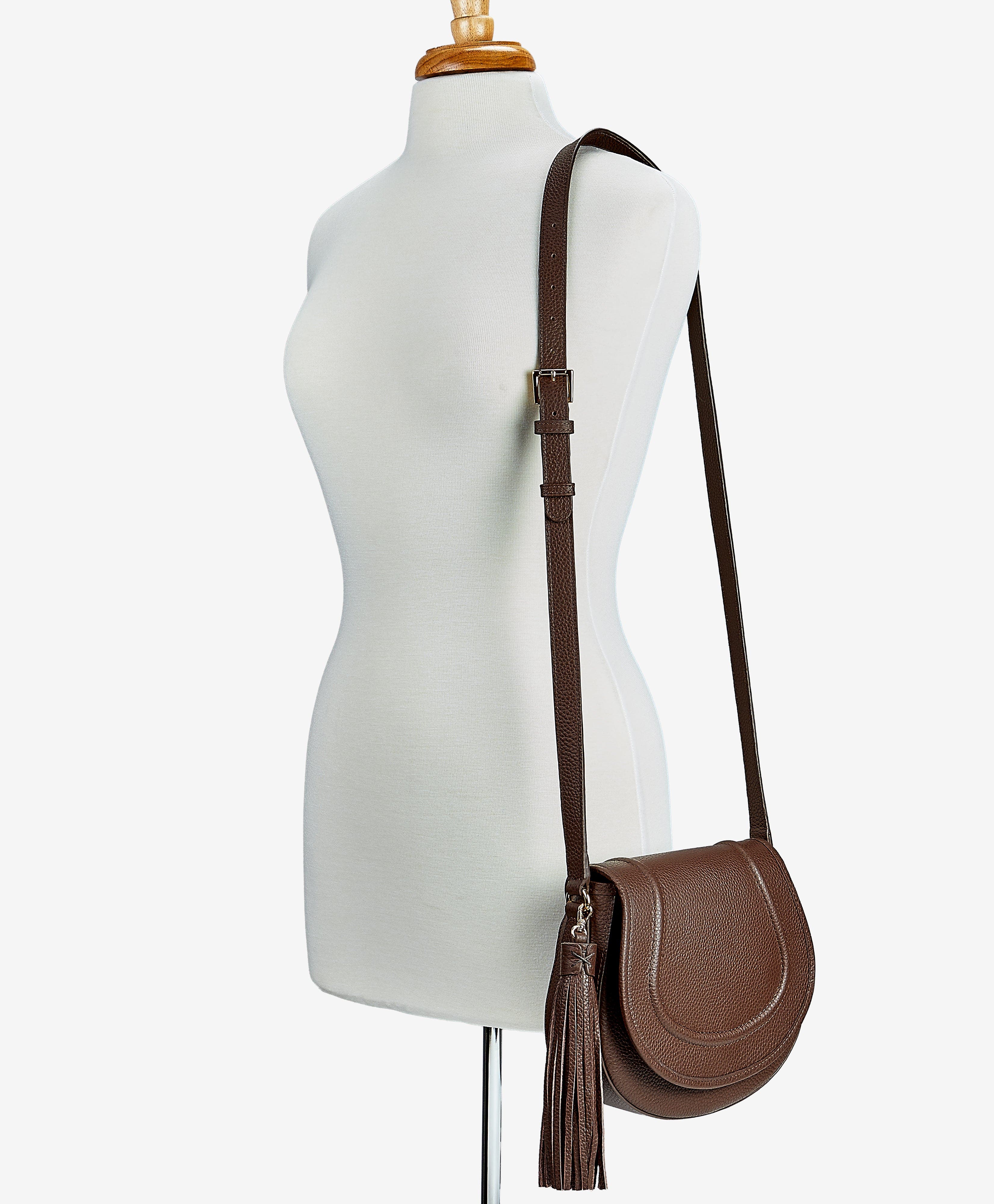 GiGi New York Jenni Saddle Bag Pebble Grain Leather, Alternate, color, Chocolate