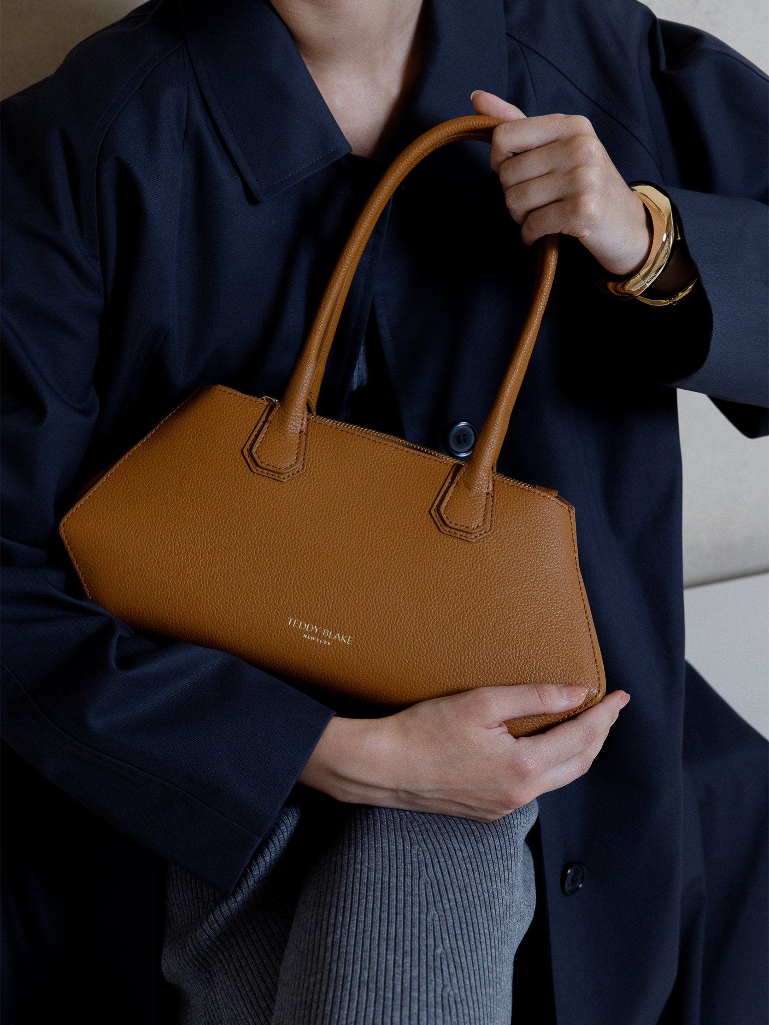 Teddy Blake Vera Low Dollarino 10", Alternate, color, Camelbrown