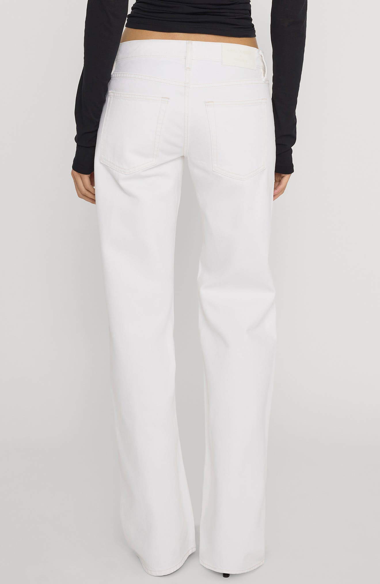 Женские FRAME x Amelia Gray The Gray Relaxed Bootcut Jeans — фото 2