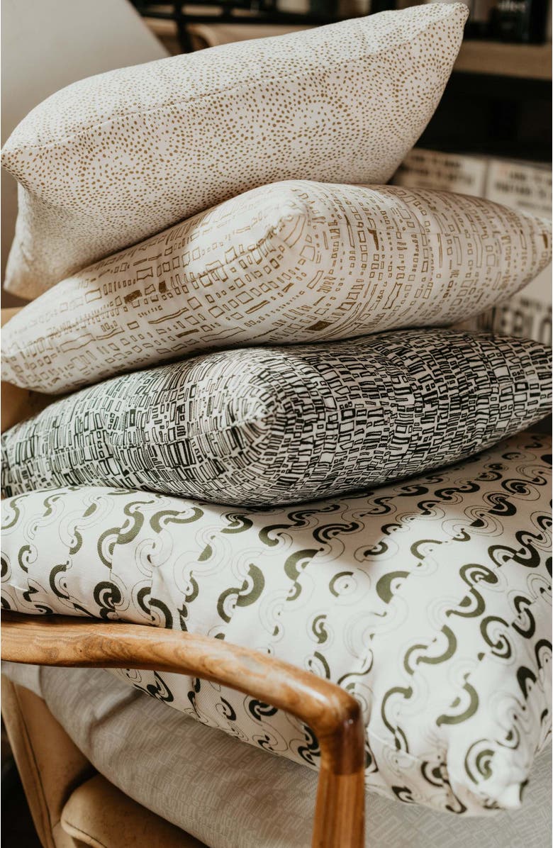 at300nelson Palizada in Halcyon 18" x 18" Pillow, Alternate, color, Halcyon