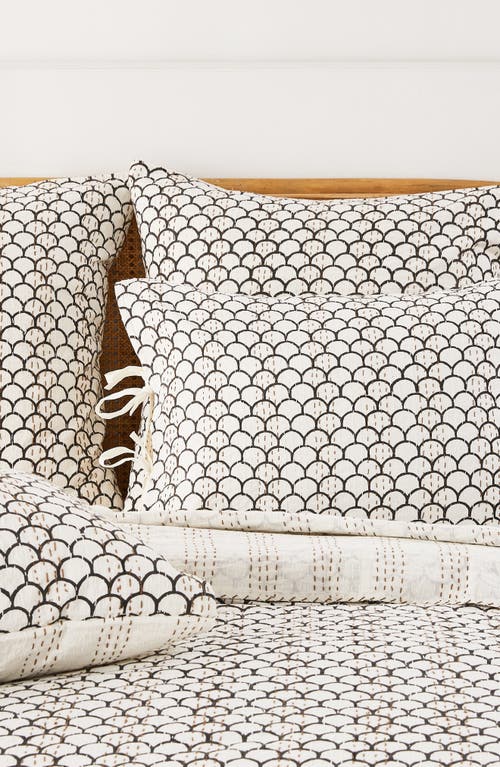 Melange Home Scalloped Handstitched Kantha Set Of 2 Cotton Shams In Indigo