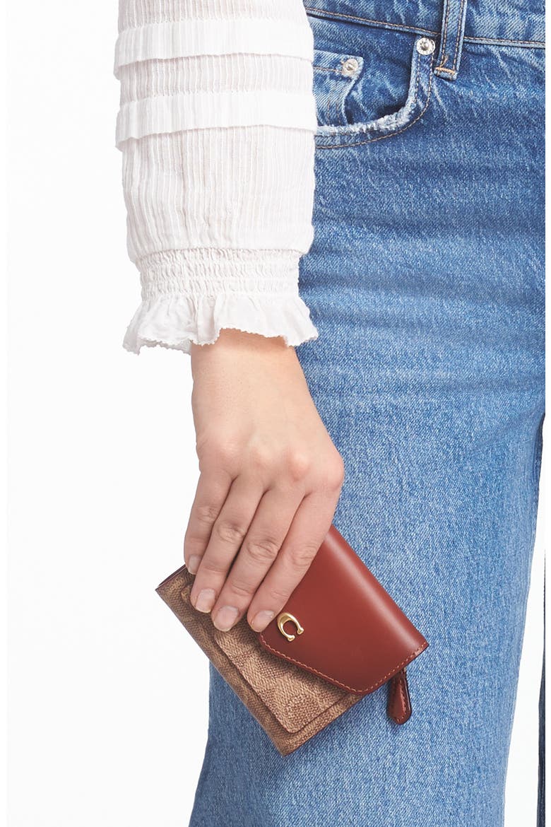 Small Wyn Colorblock Signature Wallet, Alternate, color, B4/ TAN RUST