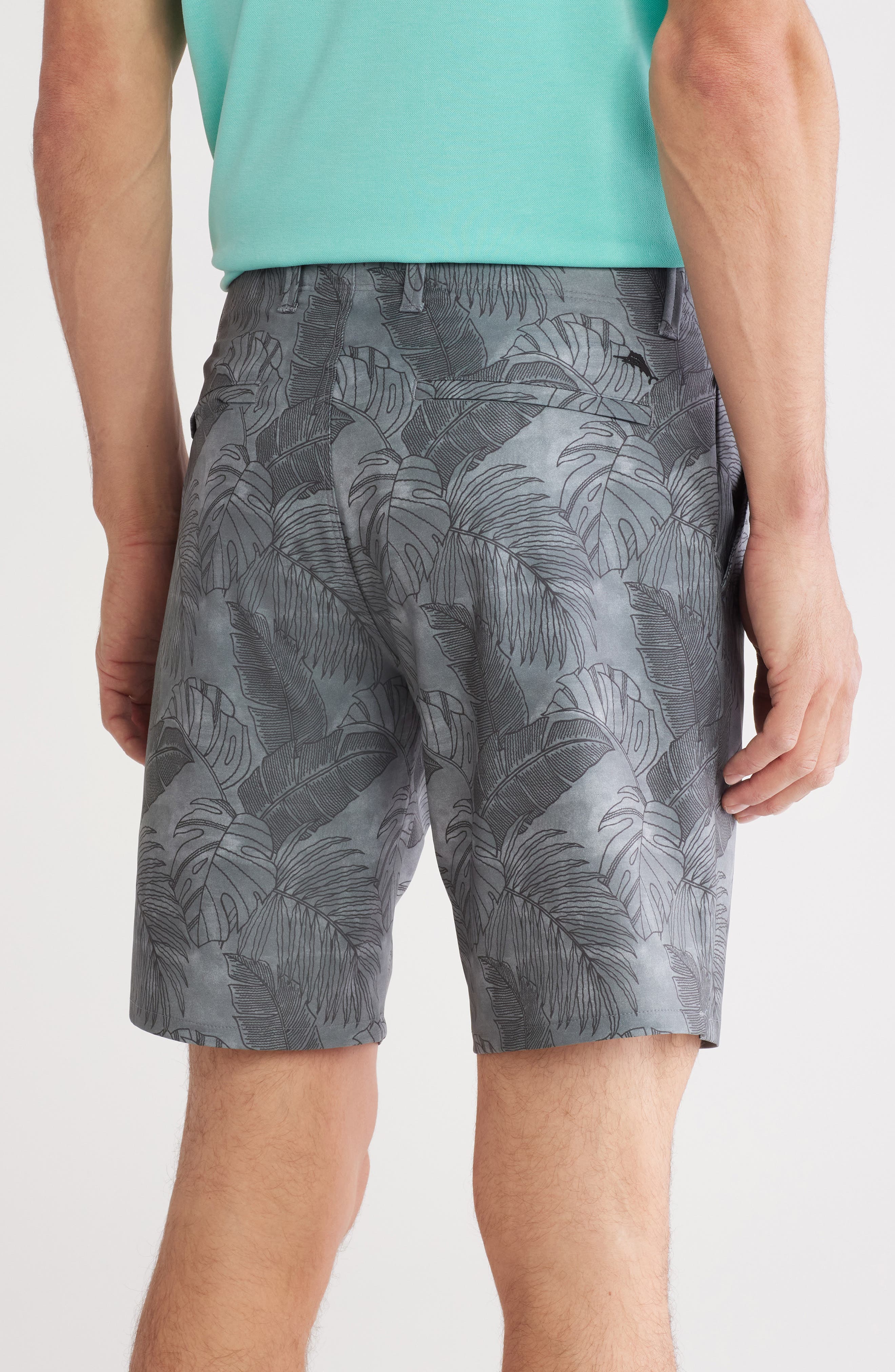 On Par Vine Line 8 Shorts - image 2