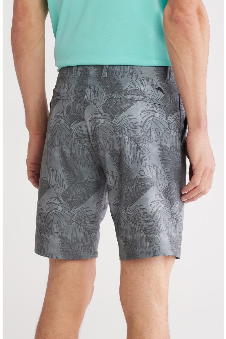 On Par Vine Line 8 Shorts, Alternate, color, CARBON GREY