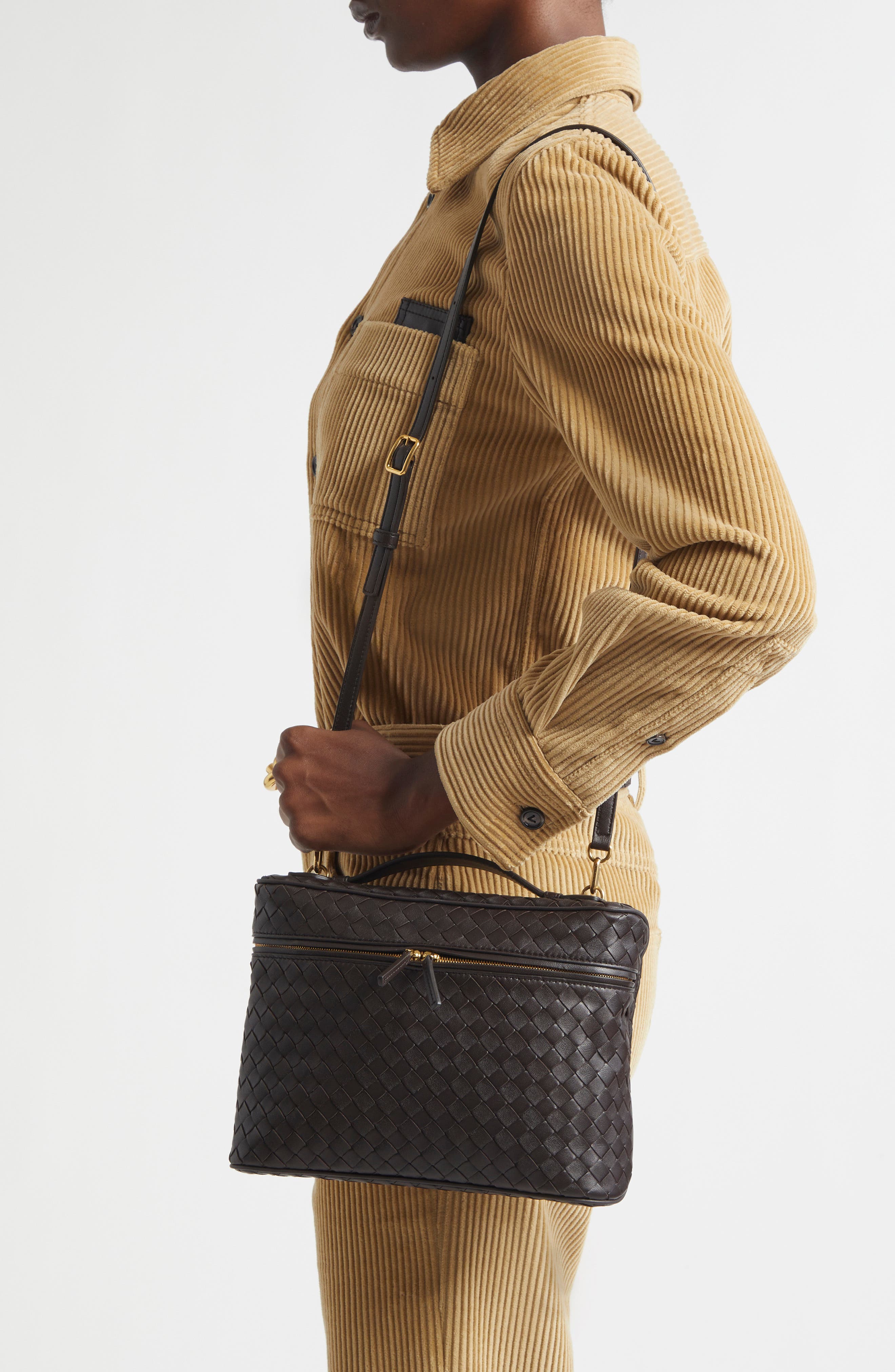 Bottega Veneta Soft Vanity Intrecciato Leather Vanity Case, Alternate, color, 2190 Fondant-M Brass