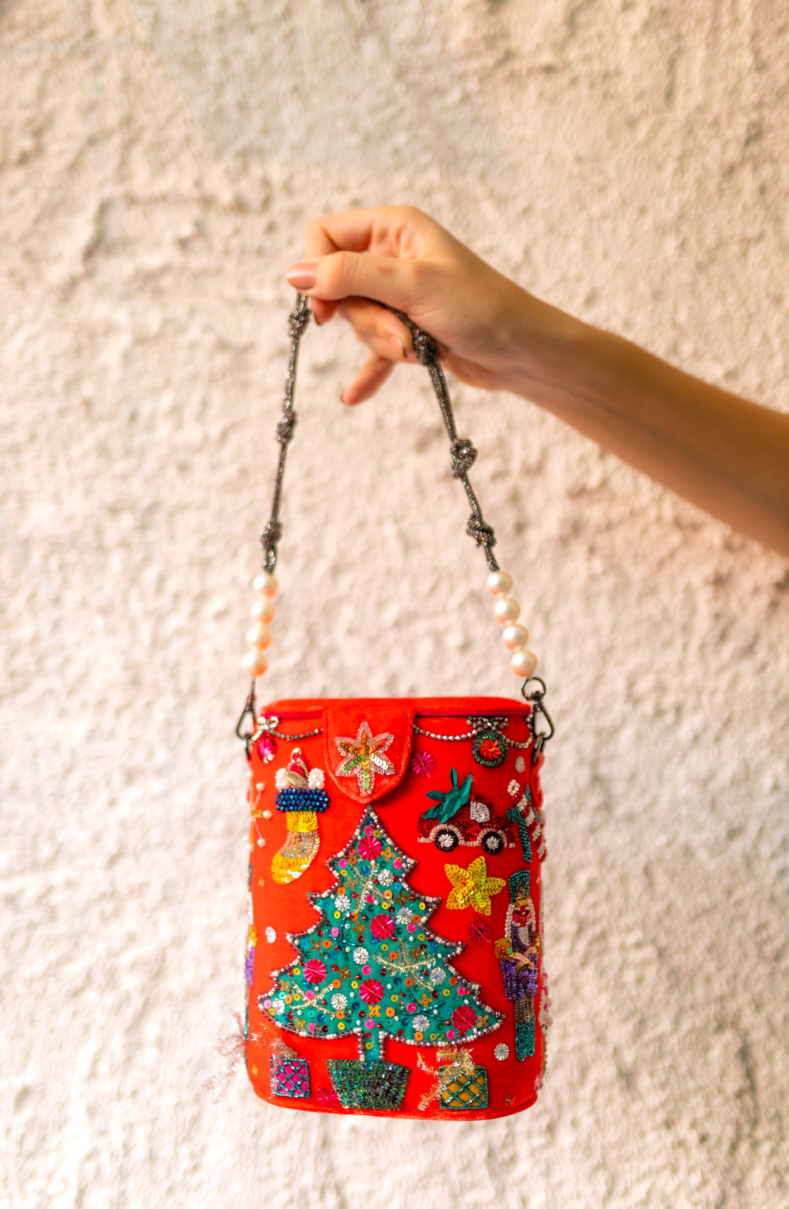 Simitri Ugly Christmas Bucket Bag, Alternate, color, 