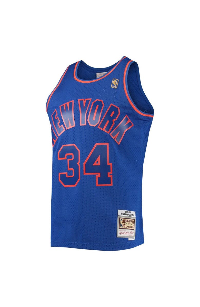 Mitchell & Ness Men's Mitchell & Ness Charles Oakley Blue New York Knicks 1996-97 Hardwood Classics Swingman Jersey, Alternate, color,