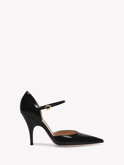Sofia D'Orsay Pump