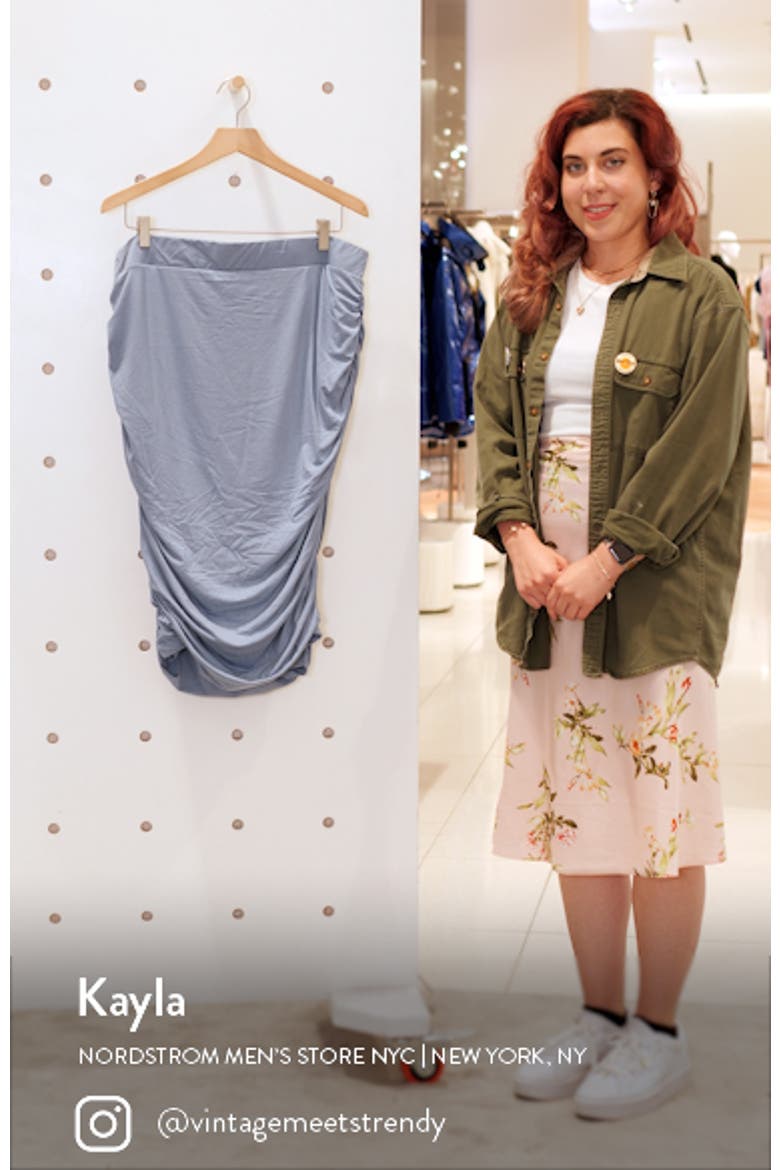 Ruched Pencil Skirt video
