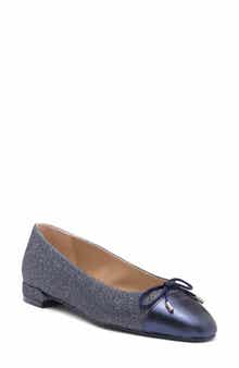Stuart Weitzman Sleek Bow Flat