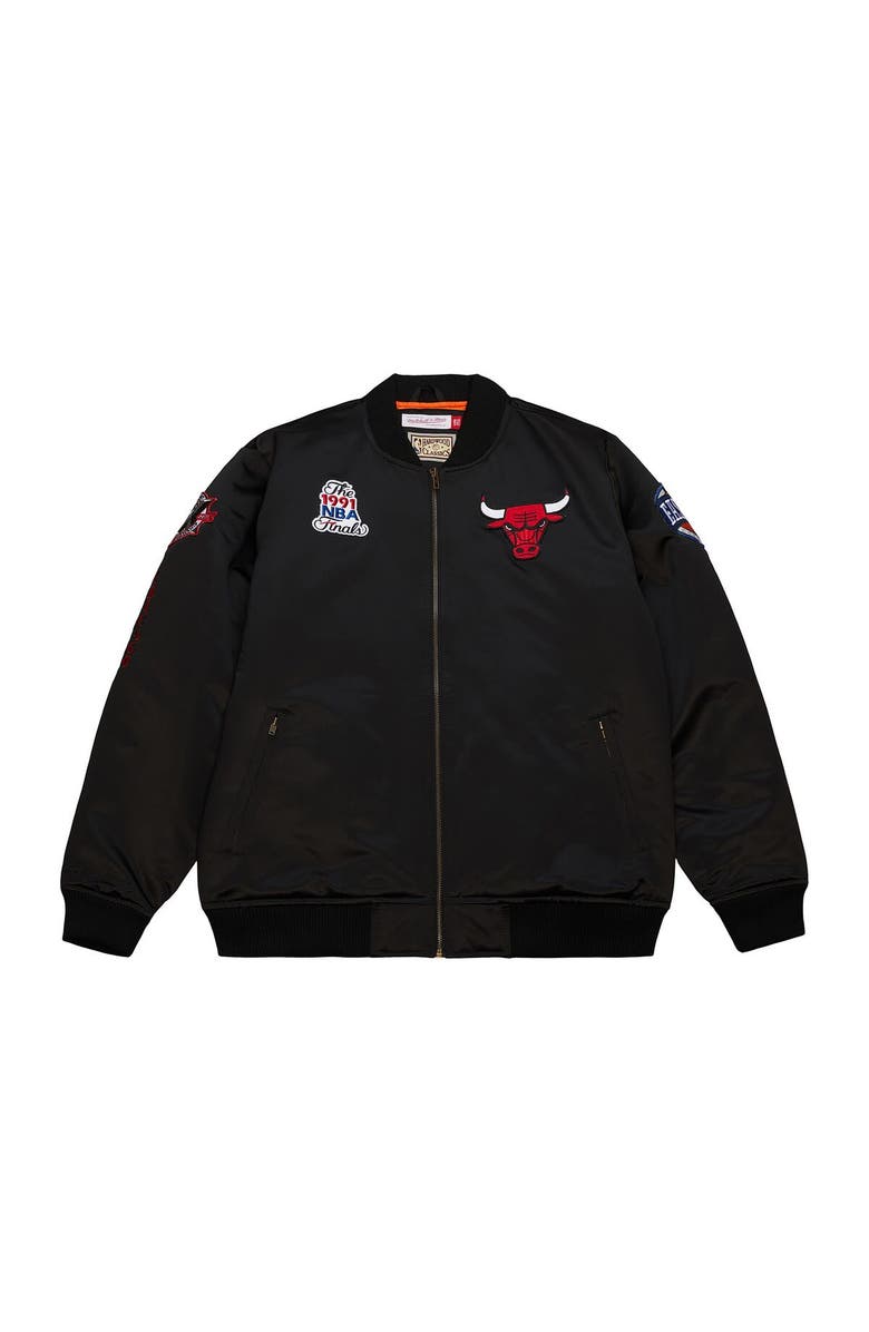 Mitchell & Ness Men's Mitchell & Ness Black Chicago Bulls Hardwood Classics Retro Satin Full-Zip Jacket, Alternate, color,