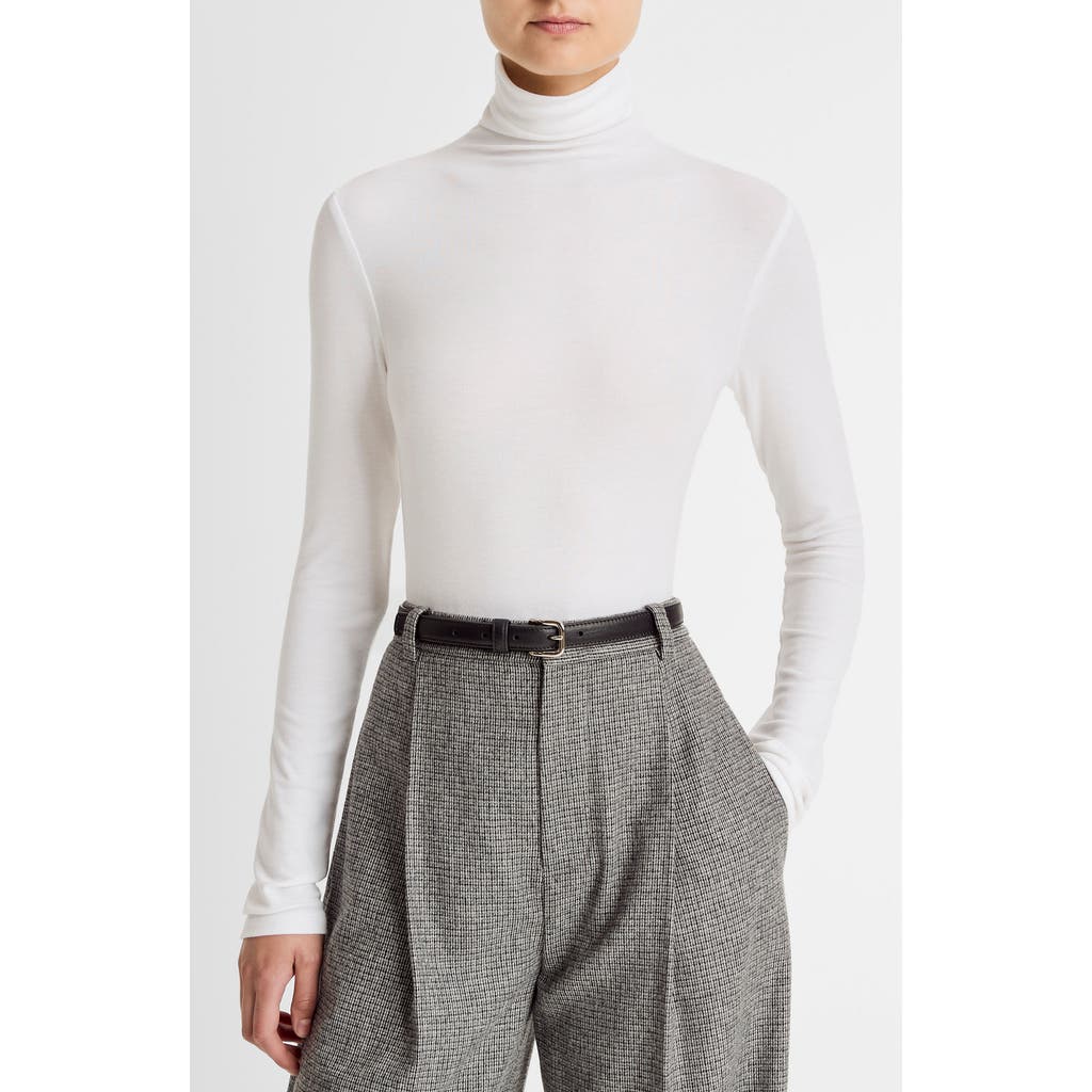 Vince Essential Long Sleeve Turtleneck In White