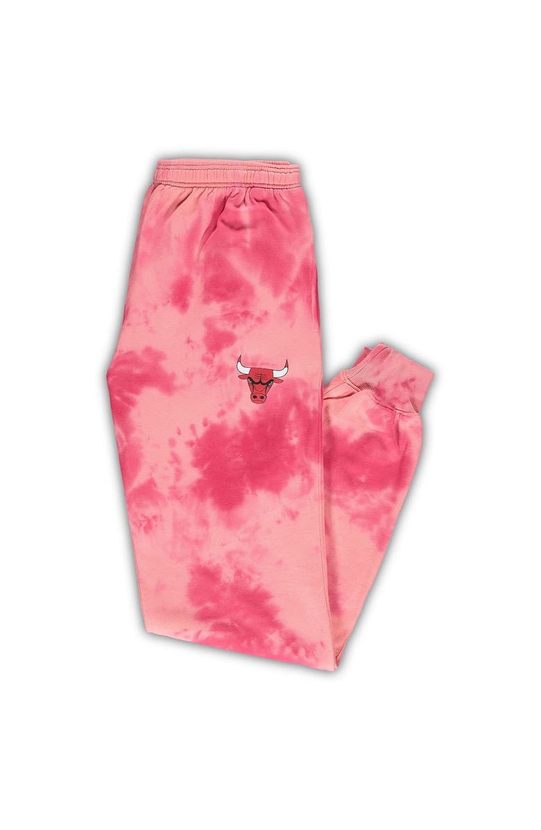 FANATICS Men's Fanatics Branded Red Chicago Bulls Big & Tall Wordmark Cloud Dye Jogger Pants, Main, color, Red