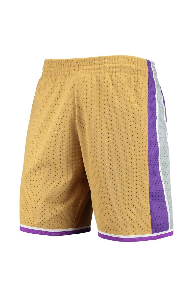Mitchell & Ness Men's Mitchell & Ness Gold Sacramento Kings 2005-06 Hardwood Classics Swingman Shorts, Alternate, color, 