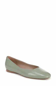 Naturalizer Chelsea Flat