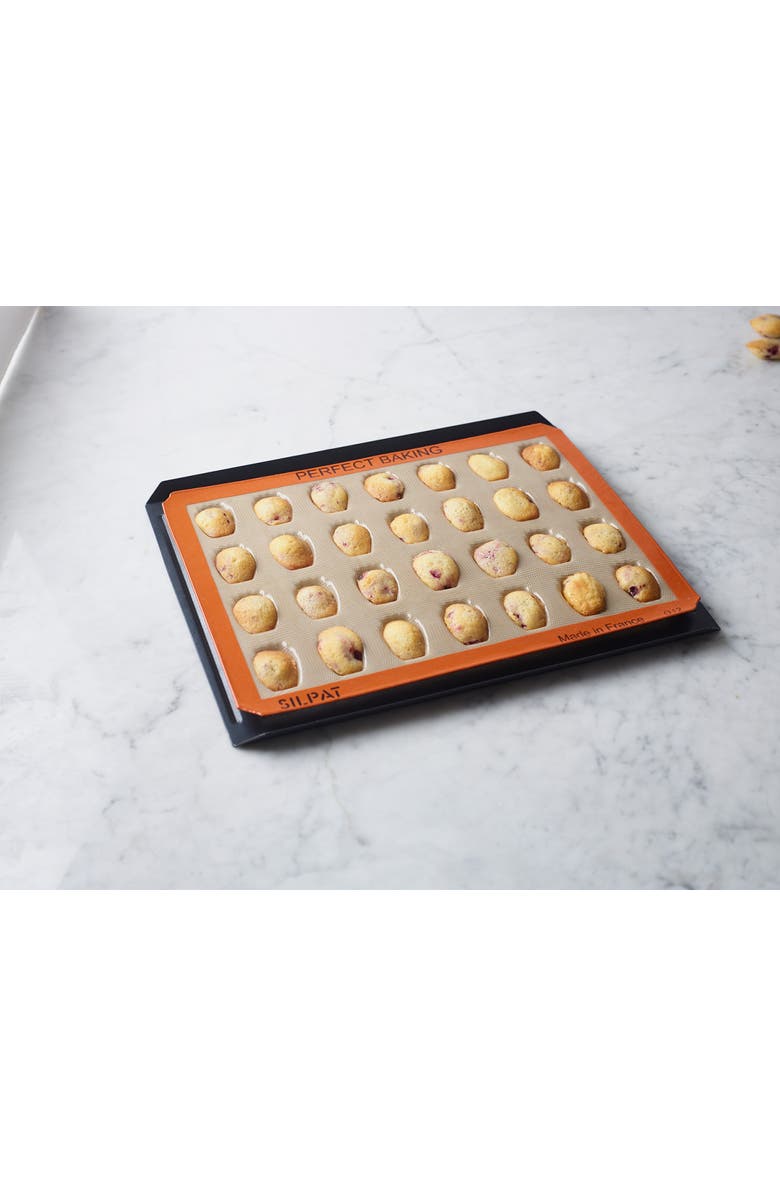Silpat Cook N' Cool Perforated Baking Tray, 13-1/2" x 16-5/8", Alternate, color, Black