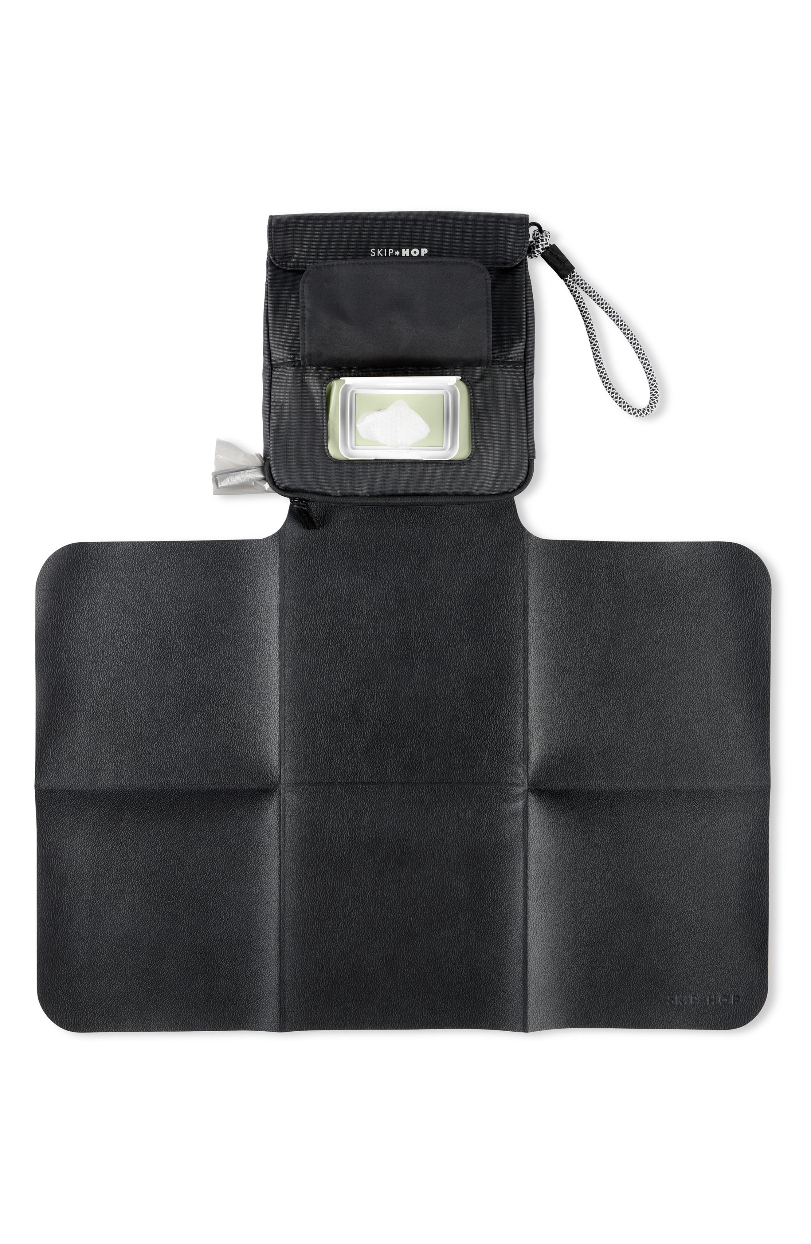 Skip Hop Clean Slate Changing Station Diaper Bag, Alternate, color, Black
