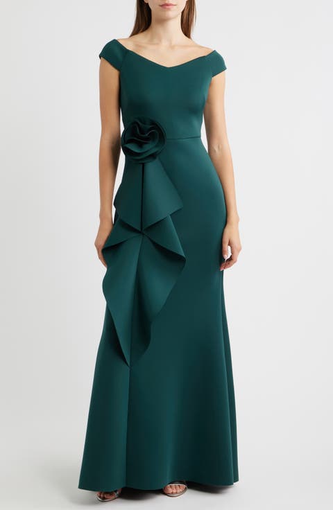 3D Rosette Detail Scuba Crepe Trumpet Gown