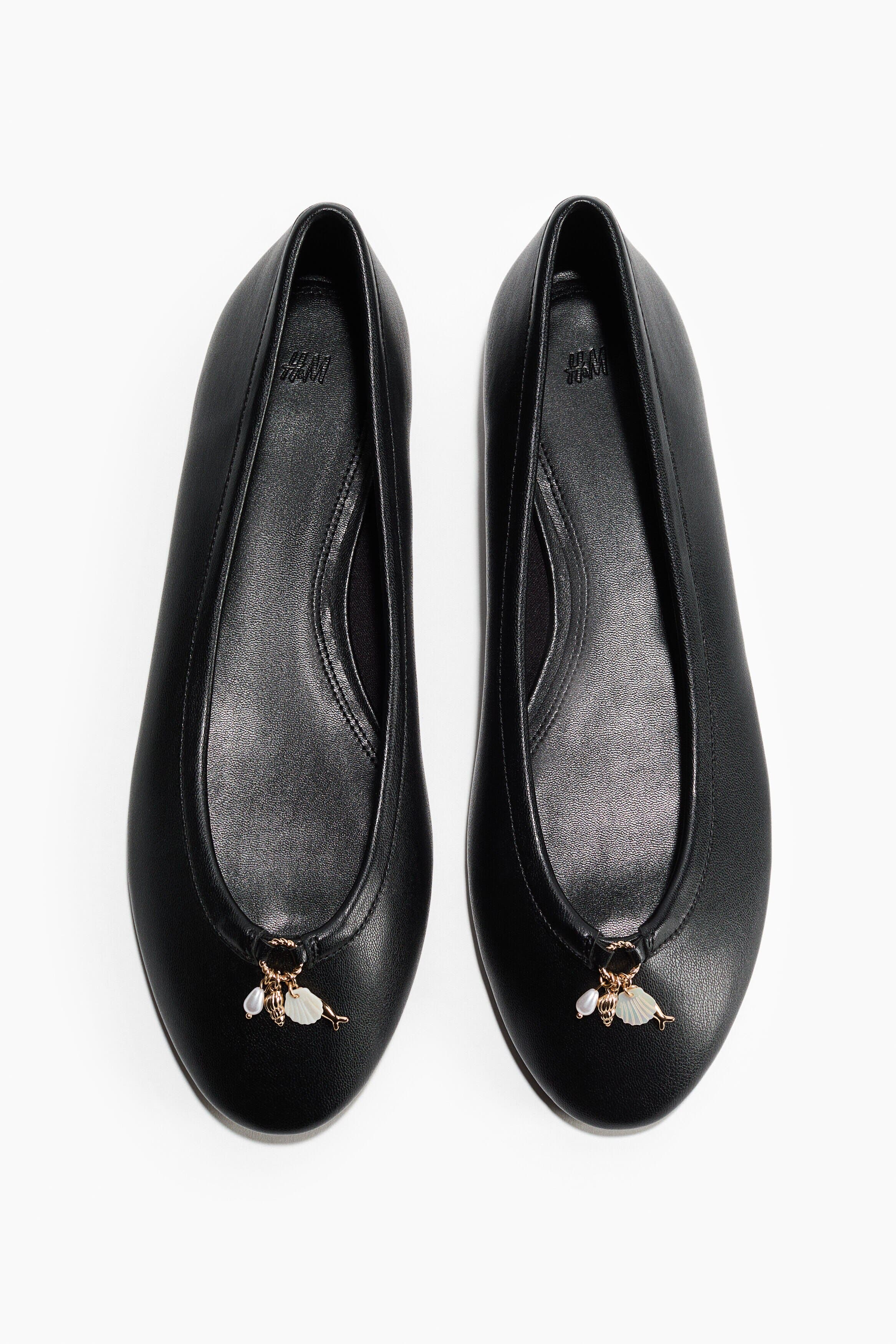 Charm-detail Flats, Alternate, color, Black