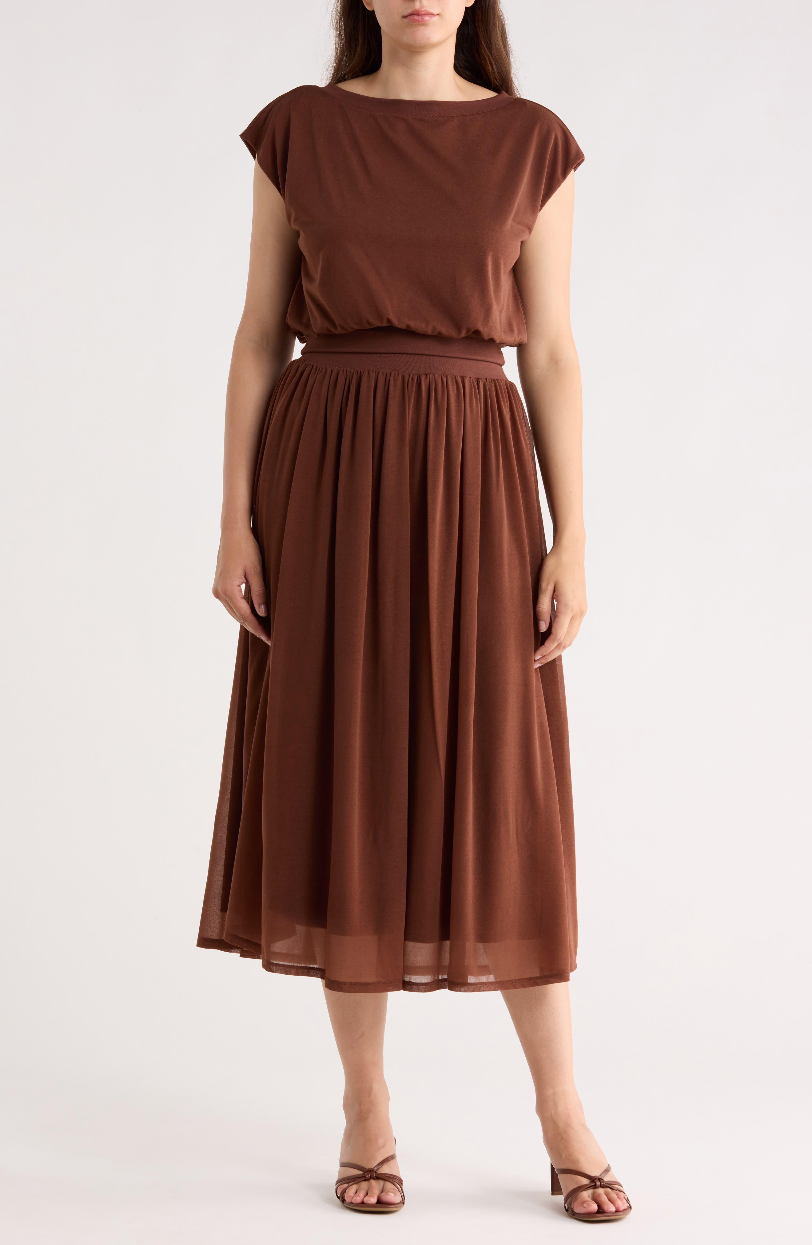 CHOCOLATE BROWN