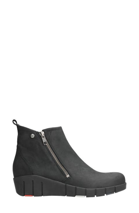 Phoenix Water Resistant Bootie (Women)
