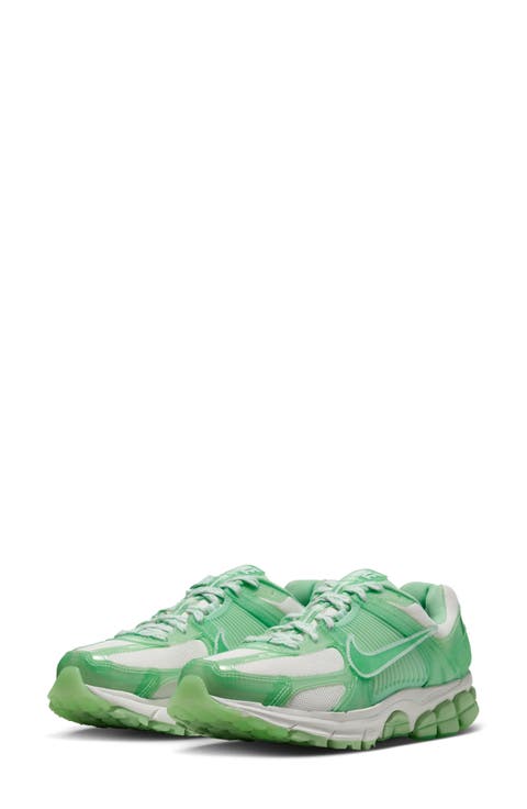 Zoom Vomero 5 Running Shoe
