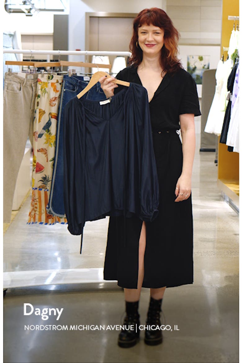 Paris Poet Blouse video
