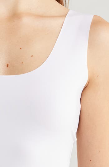 Everyday Invisible Edge Tank