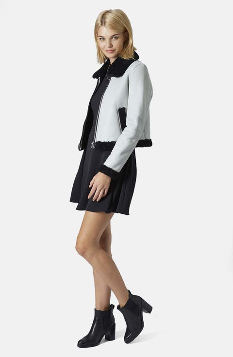 Sleeveless Seam Detail Flippy Dress