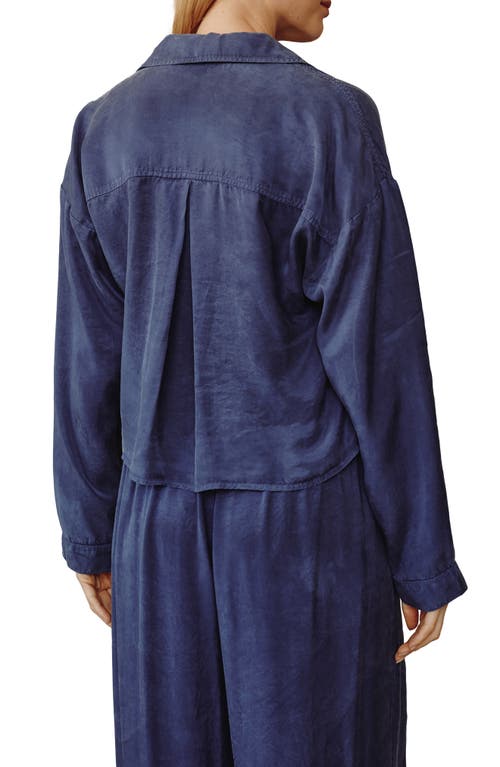 Bella Dahl Inverted Pleat Crop Button-up Shirt In Blue