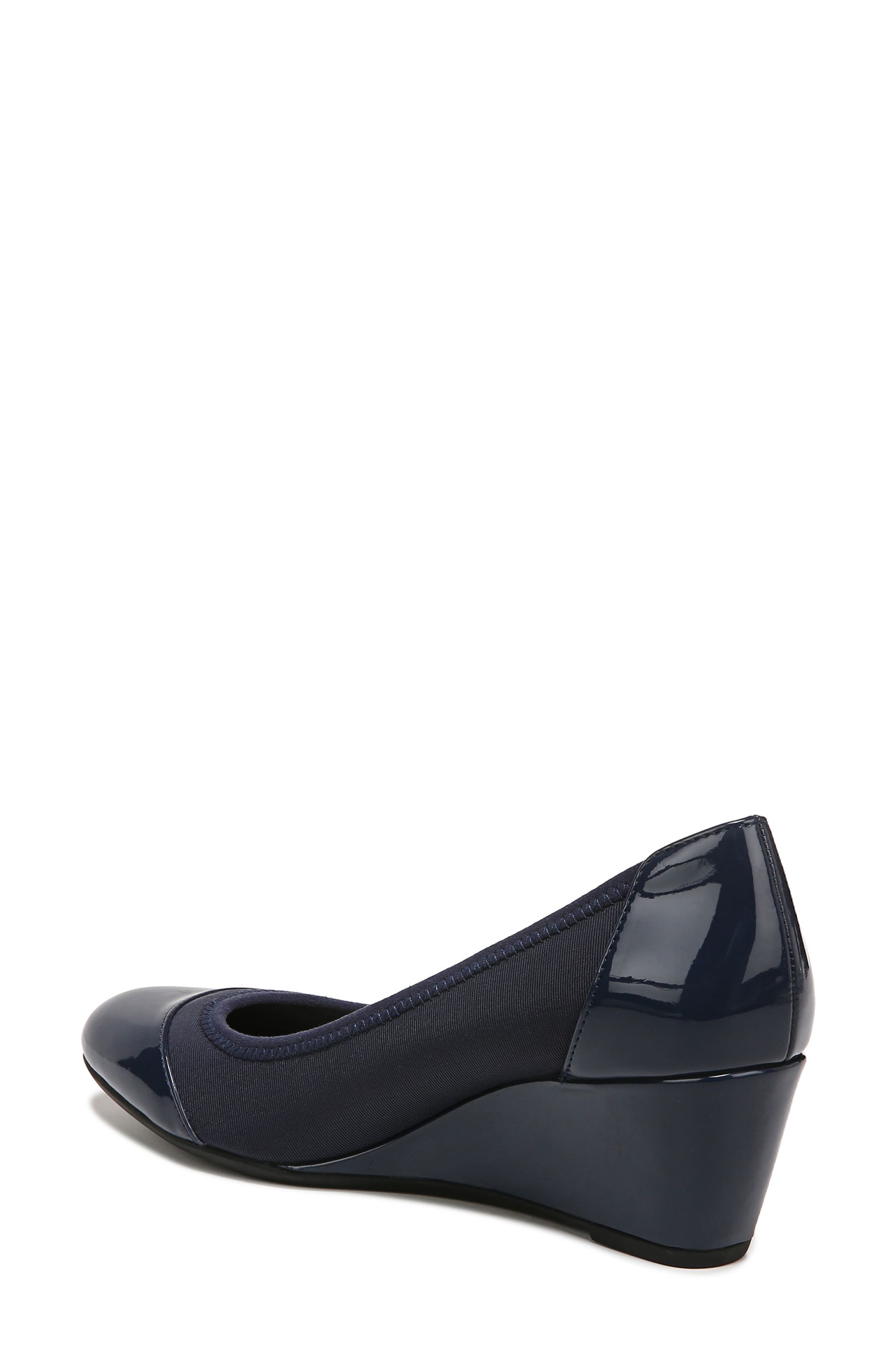 LifeStride Juliana Stretch Wedge Pump, Alternate, color, 