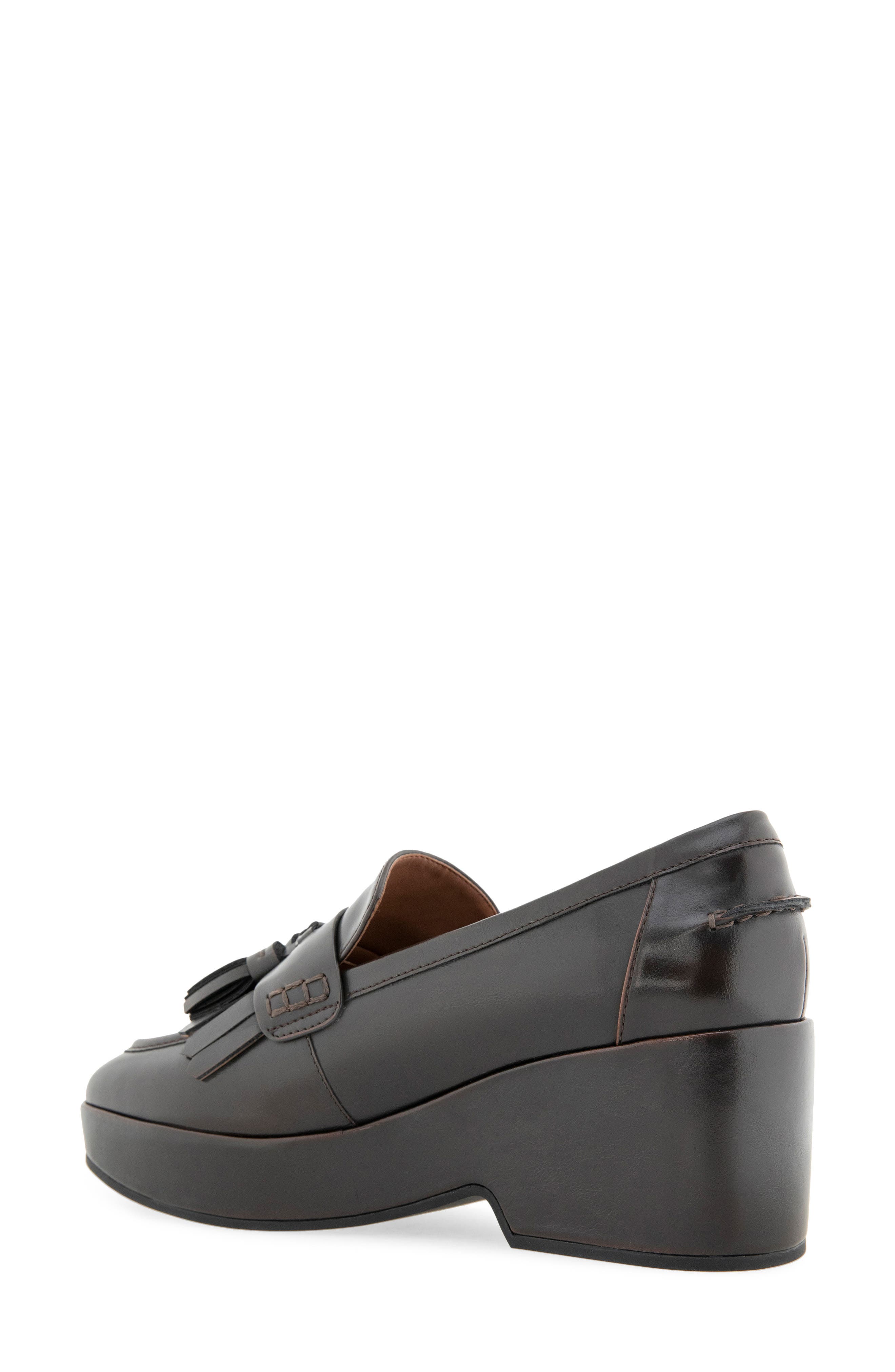 Chaeli Block Heel Pump - image 4