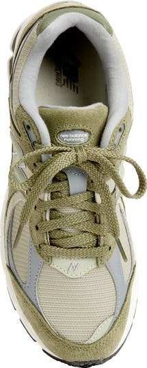 Gender Inclusive 2002R Sneaker