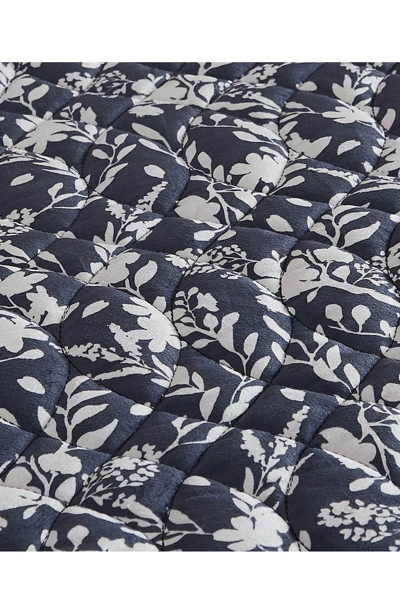 BCBG Vanna Velvet Quilt Set, Alternate, color, Black