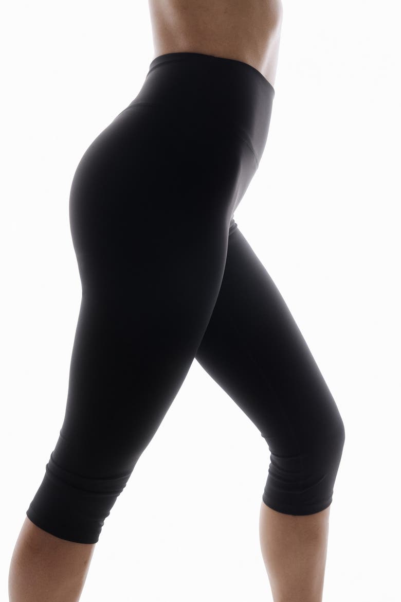 Capri Leggings With Sculptmove, Alternate, color, Black