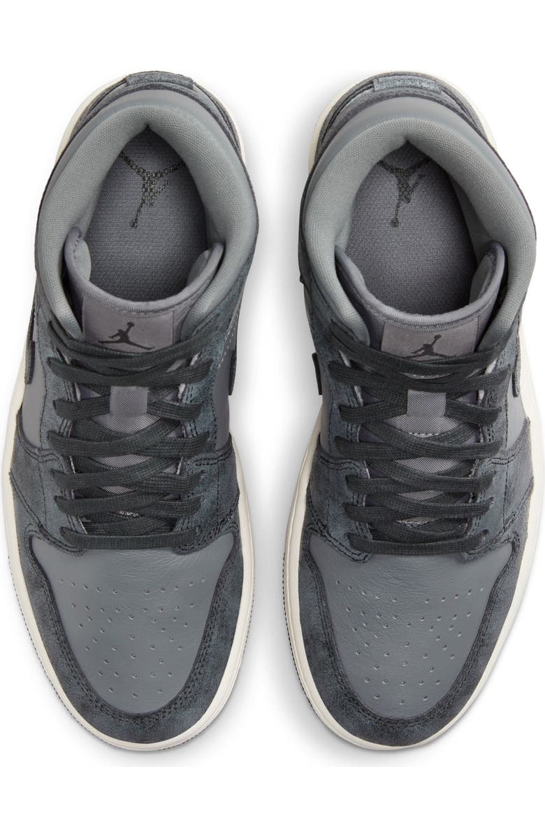 Jordan Air Jordan 1 Mid SE Basketball Sneaker, Alternate, color,