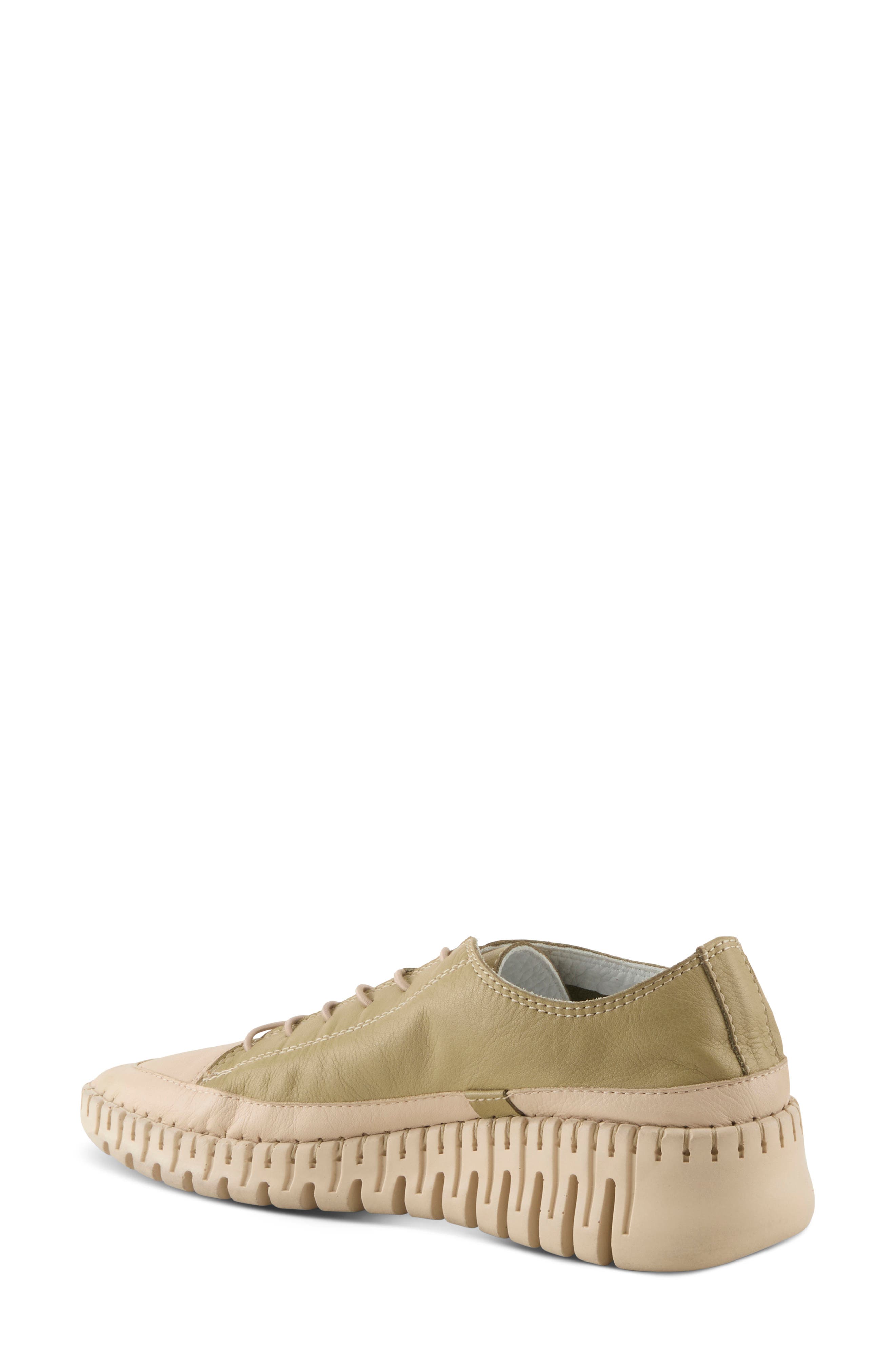 Surana Sneaker - image 4