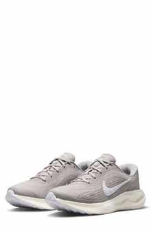 Journey Road Runner Sneaker
