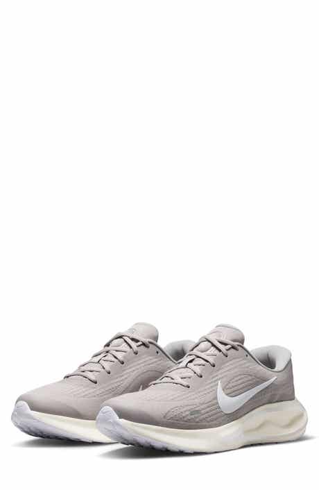 Nike Journey Road Runner Sneaker