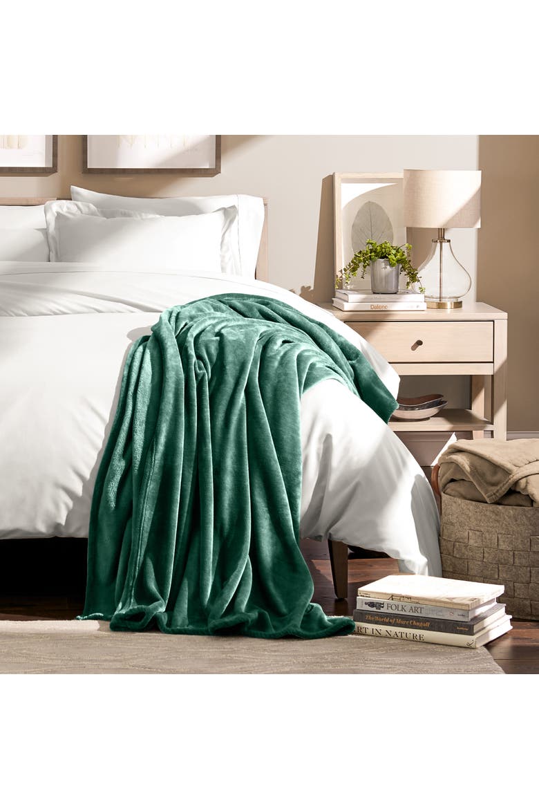 Microplush Fleece Throw Blanket, Alternate, color, Forest Green