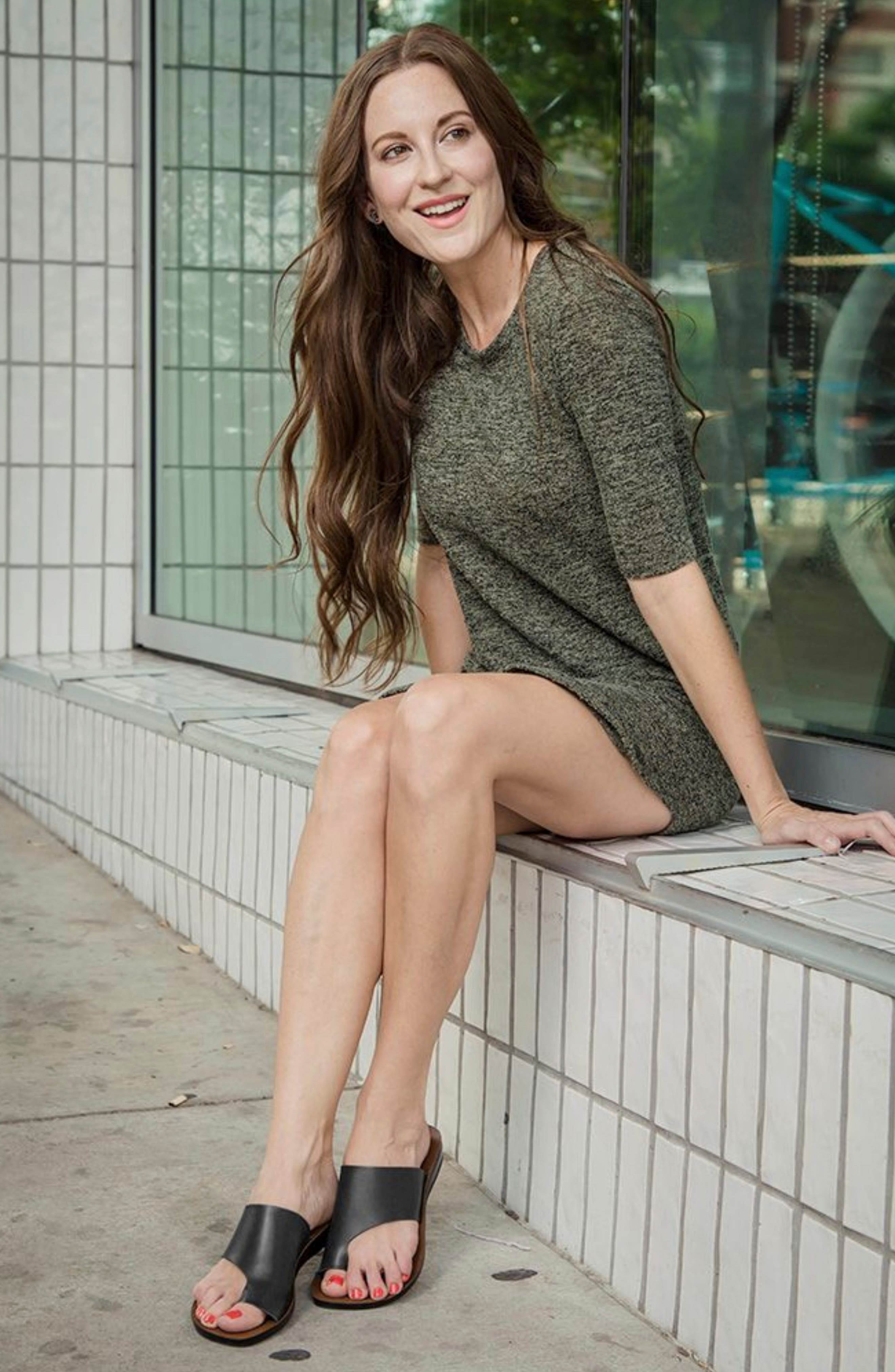 AEROSOFT Daffodil Vintage Thong Sandal, Alternate, color, Black