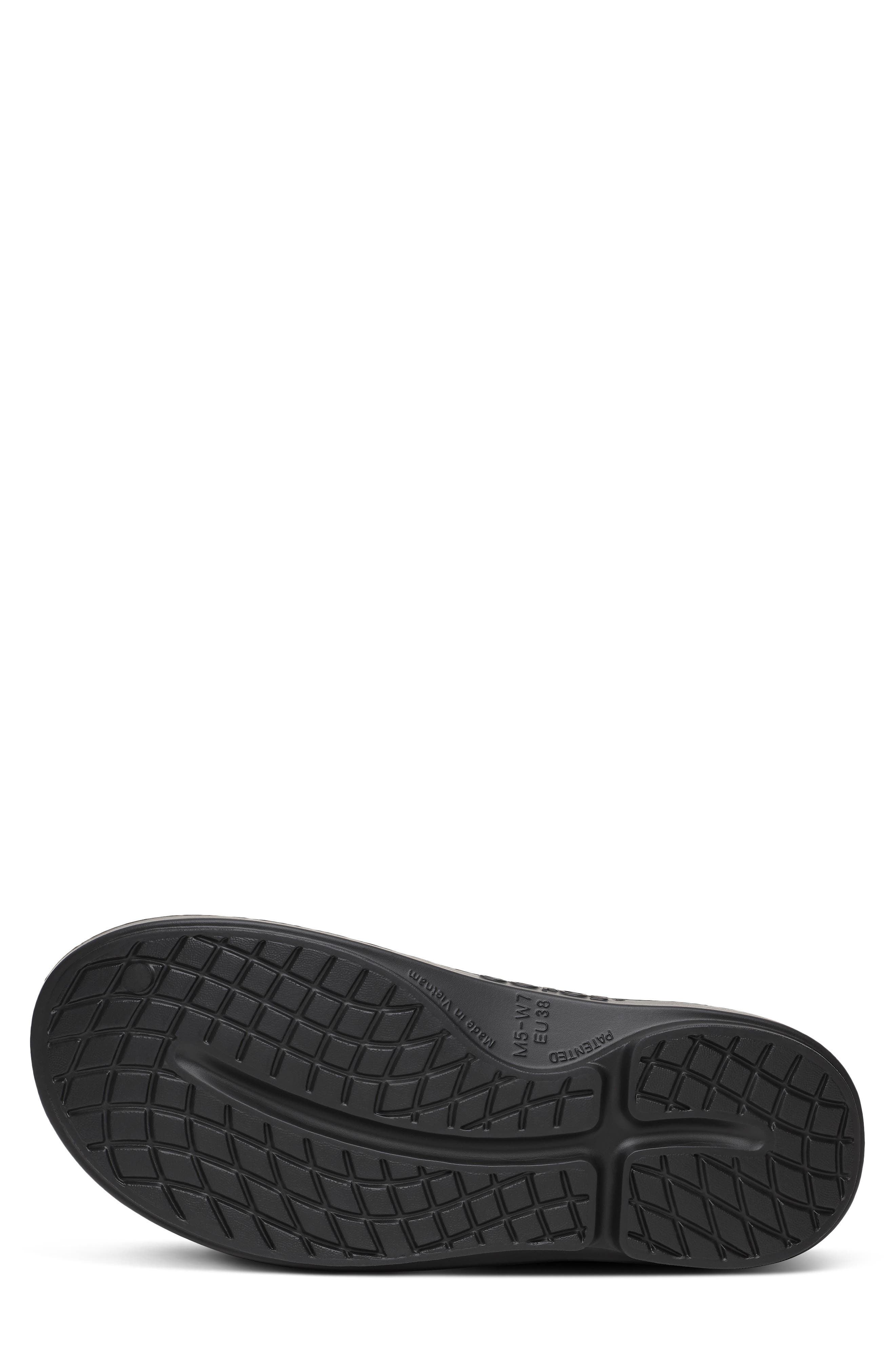 OOcloog Luxe Clog, Alternate, color, NIGHT CAMO