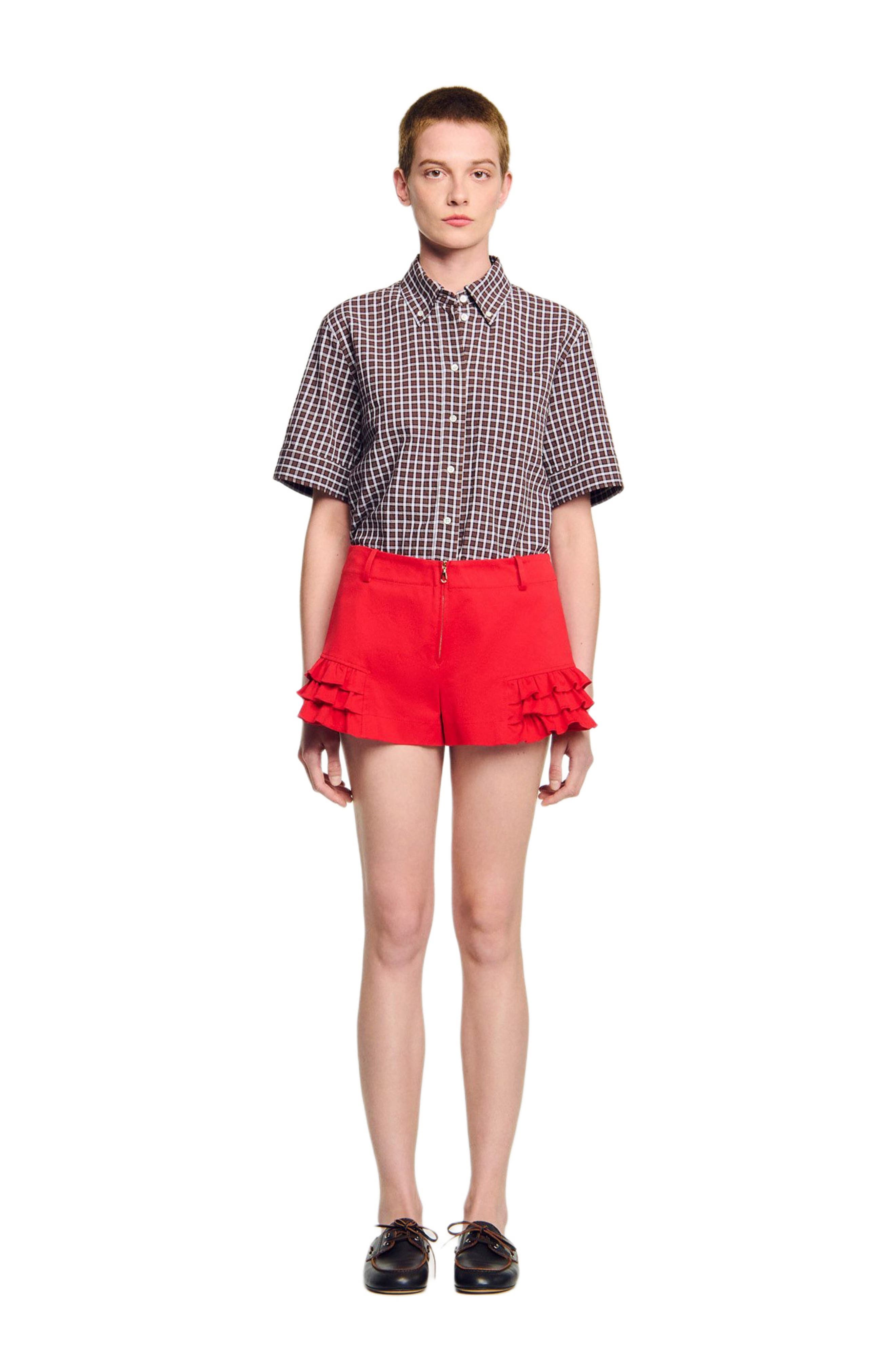 Flared ruffled shorts