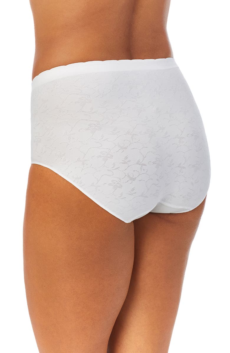 Ellen Tracy 3-Pack Assorted Seamless Briefs, Alternate, color, Black/ White/ Sand