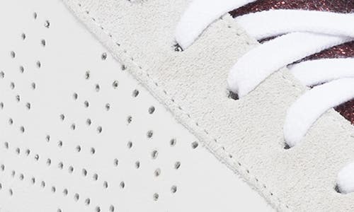 P448 John Stud Sneaker In White Meltere