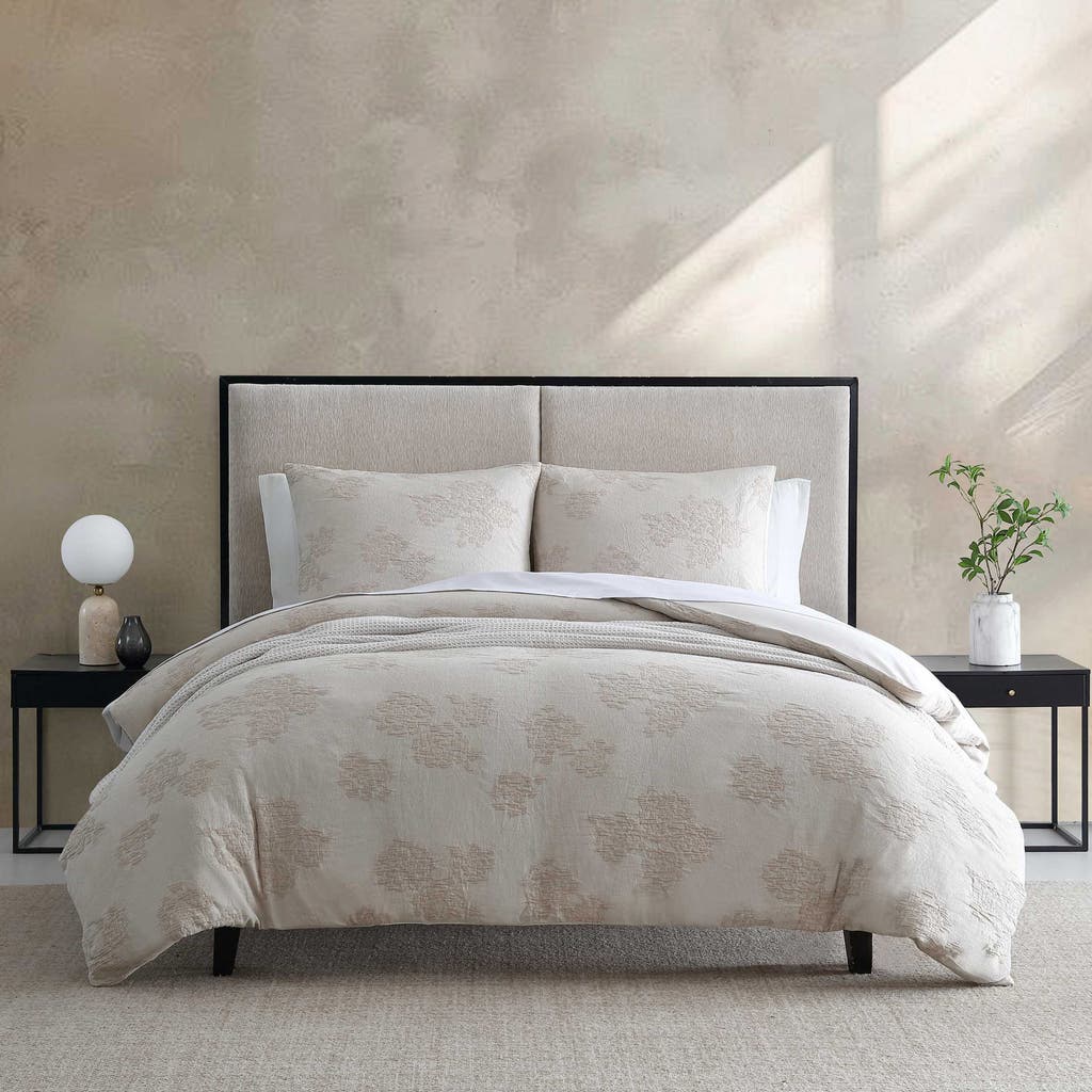 Vera Wang Roses Jacquard Comforter Set In Beige