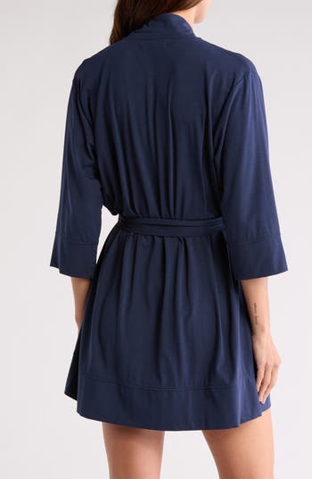Short Robe