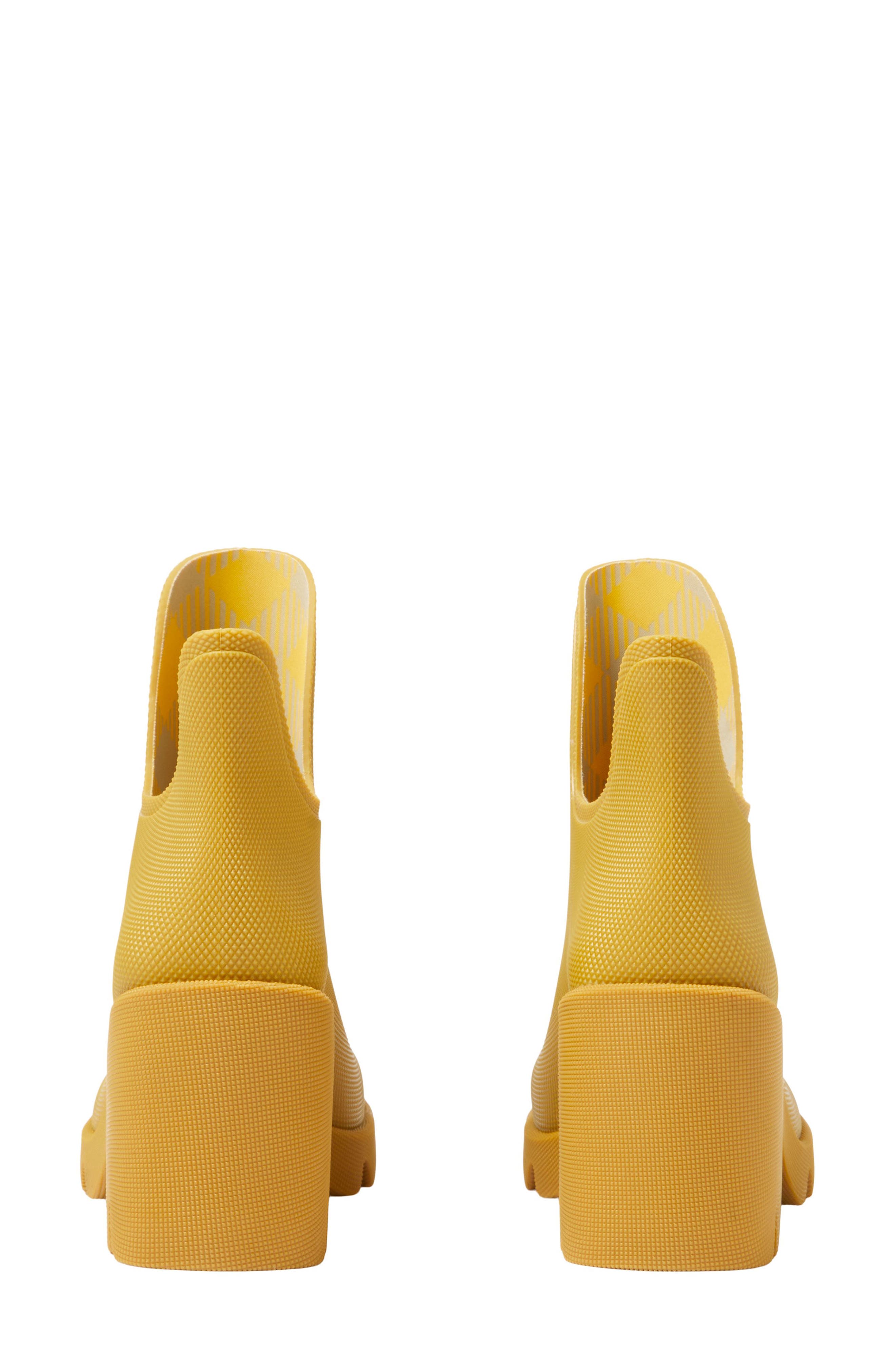 Burberry Marsh Textured Ankle Boot, Alternate, color, Manilla